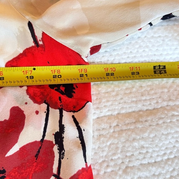 J. CREW Silk Ivory & Red Poppy Floral Blouse Career Casual Top - Picture 11 of 12